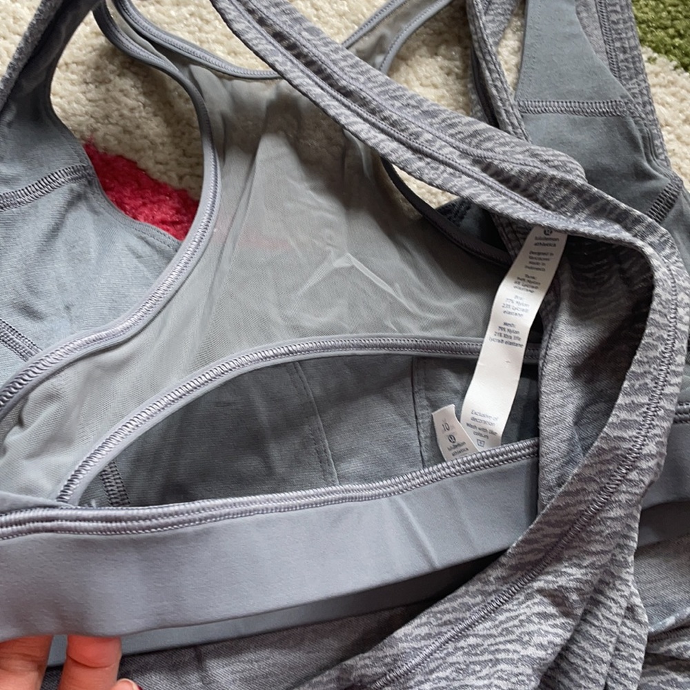 Lululemon - Picture 7 of 8